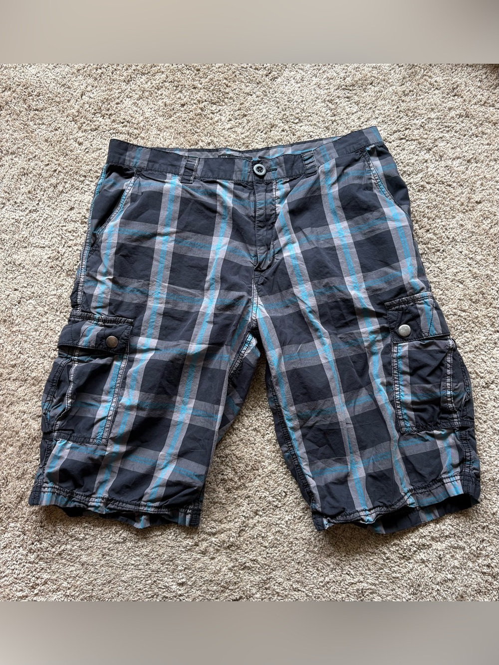 INC International Concepts Gray and Teal Blue Plaid Cargo Shorts size 33